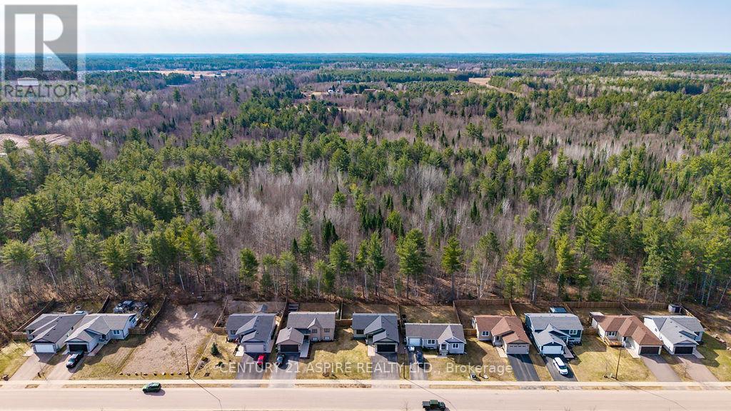 43 Dustin Drive, Petawawa, Ontario  K8H 0G3 - Photo 38 - X13034204