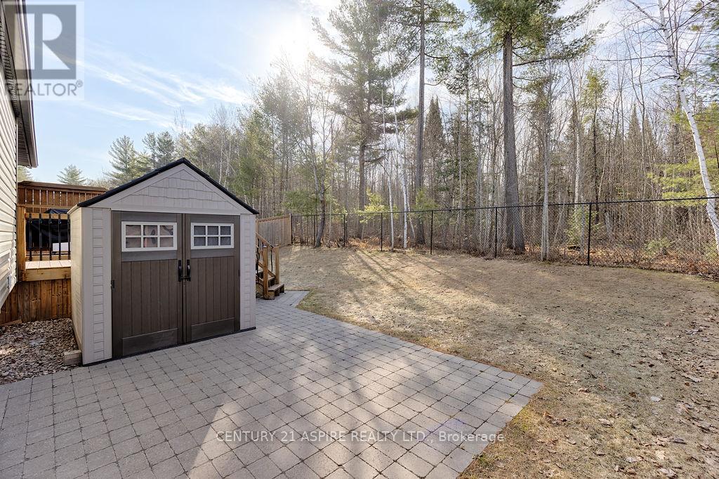 43 Dustin Drive, Petawawa, Ontario  K8H 0G3 - Photo 34 - X13034204