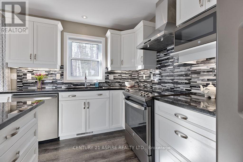 43 Dustin Drive, Petawawa, Ontario  K8H 0G3 - Photo 9 - X13034204