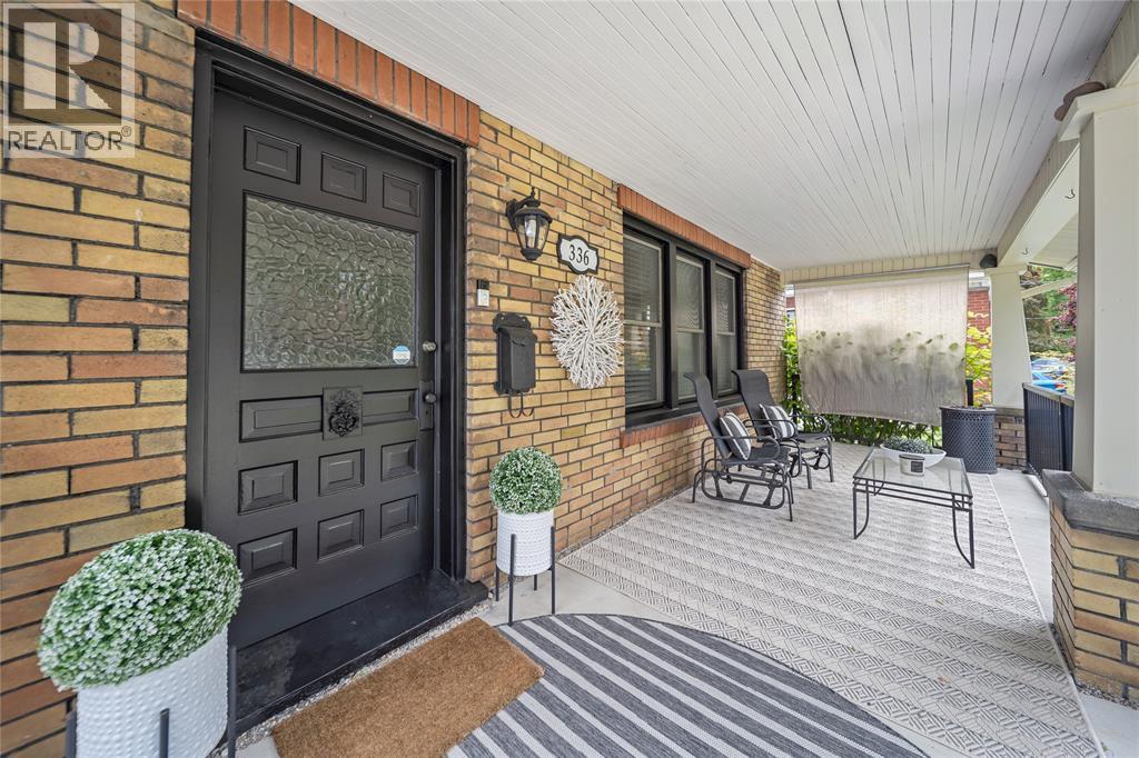 336 Blanche Street, Sarnia, Ontario  N7T 6N5 - Photo 4 - 26009085