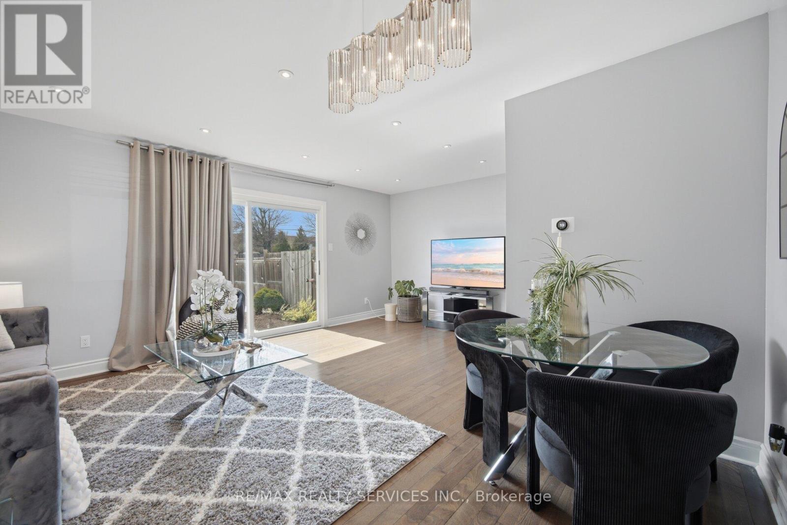 97 Greene Drive, Brampton, Ontario  L6V 2P2 - Photo 10 - W13038566