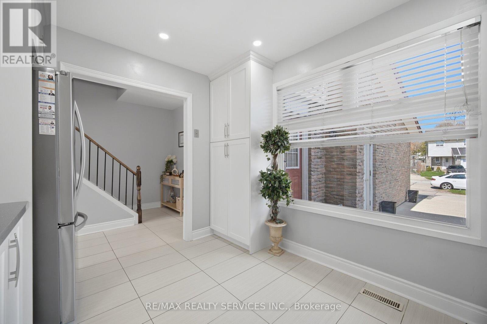 97 Greene Drive, Brampton, Ontario  L6V 2P2 - Photo 14 - W13038566