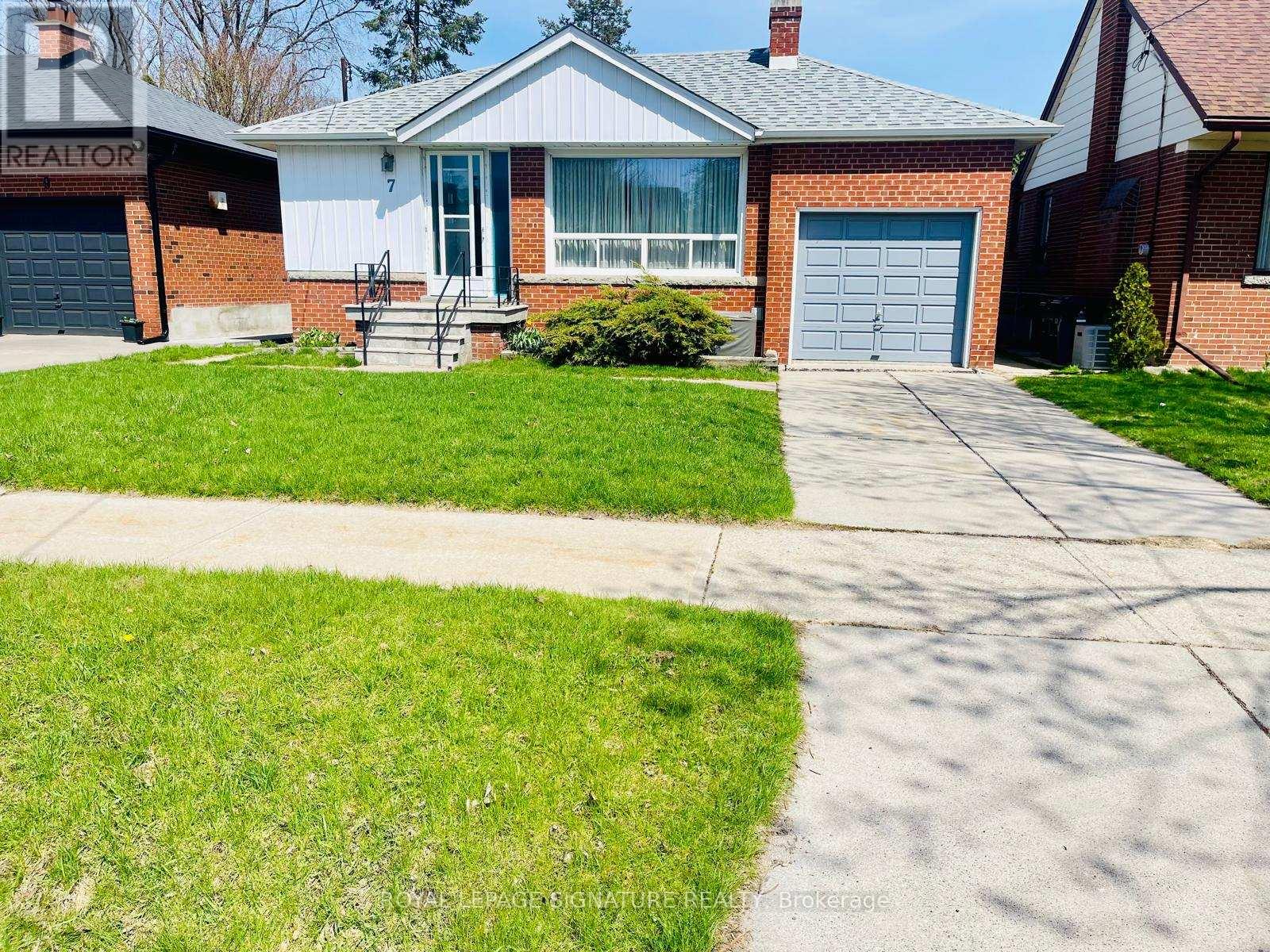 7 Placid Road, Toronto, Ontario  M8Z 4A3 - Photo 31 - W13038636