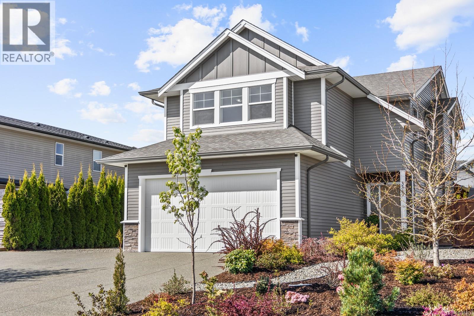 3349 Bolton St, Cumberland, British Columbia