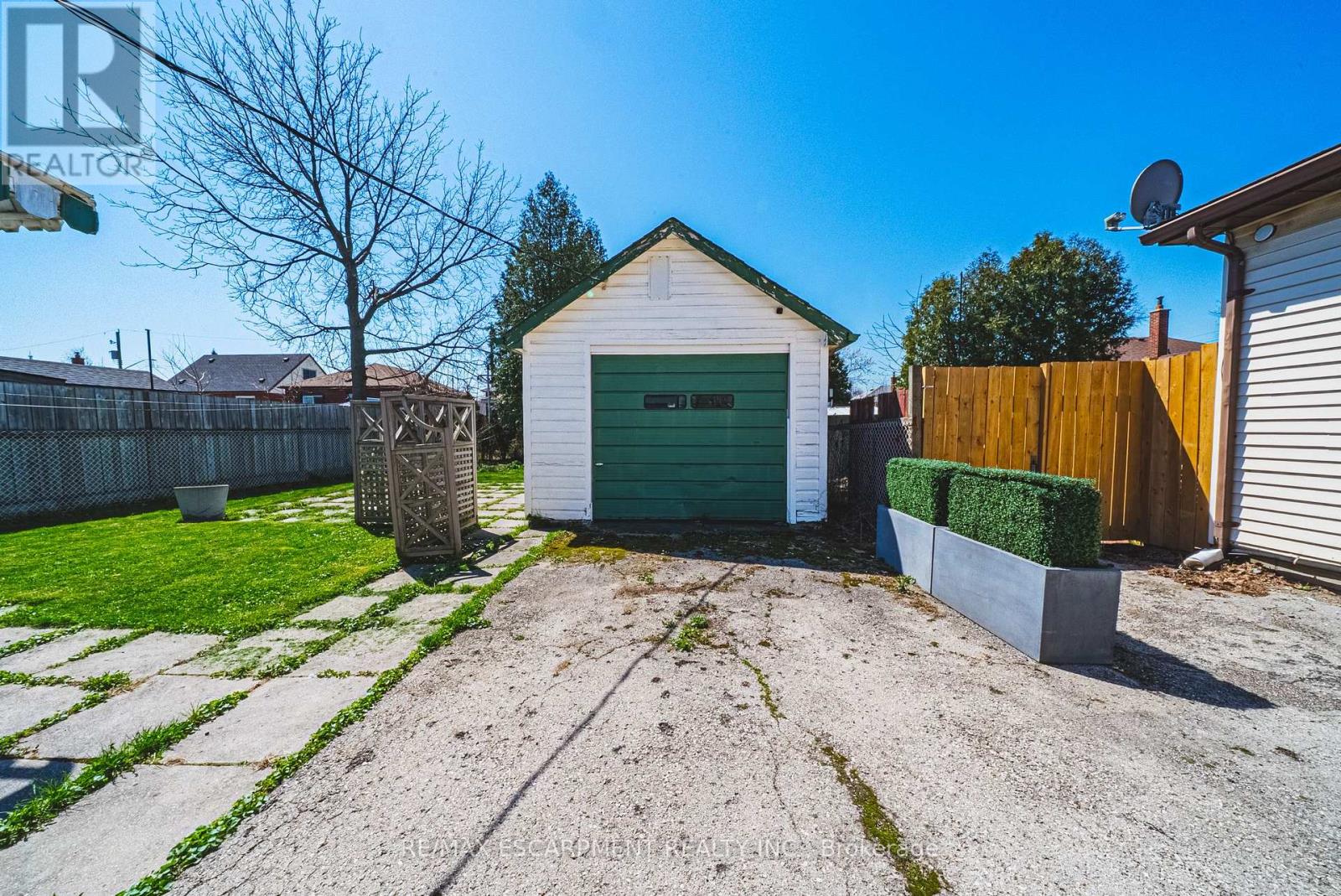 28 Munn Street, Hamilton, Ontario  L8V 1J9 - Photo 2 - X13038640