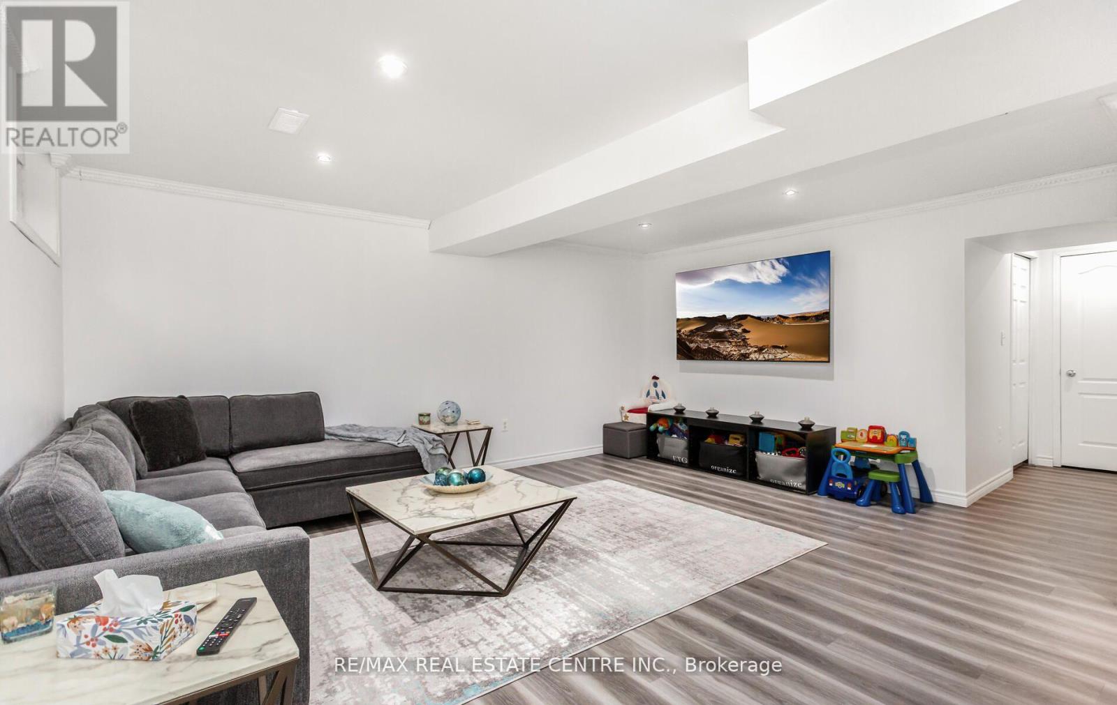 230 Sophia Crescent, Kitchener, Ontario  N2R 1X8 - Photo 38 - X13038644