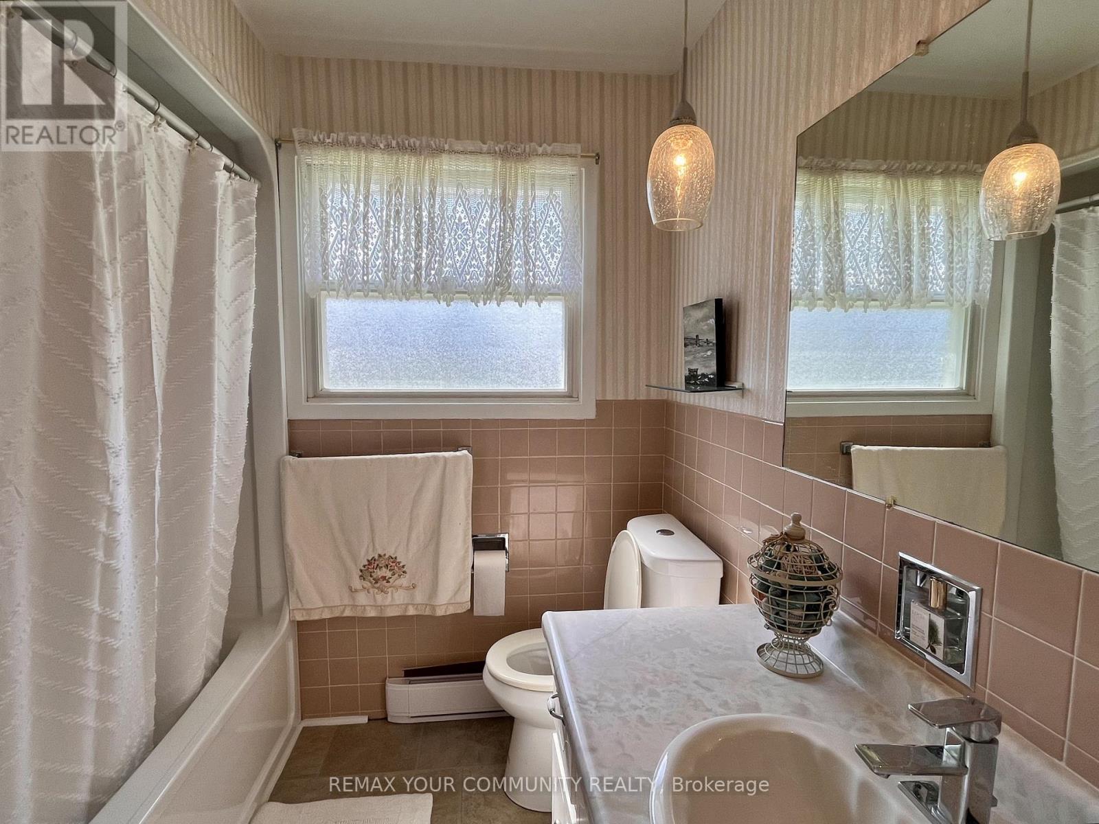 37 Canal Street, Georgina, Ontario  L4P 1K6 - Photo 38 - N13017942