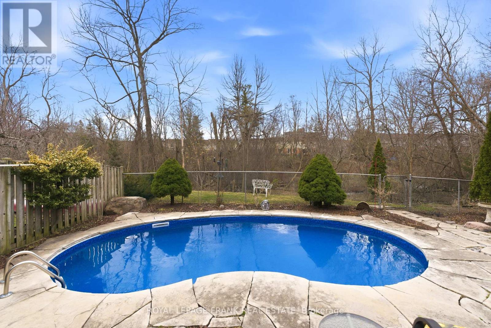 9 Royal Pines Court, Clarington, Ontario  L1C 4P4 - Photo 4 - E12952426