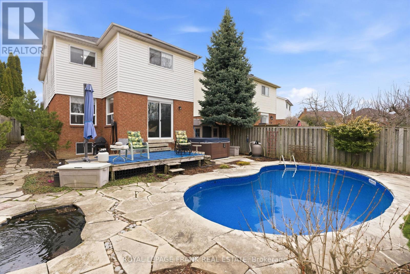 9 Royal Pines Court, Clarington, Ontario  L1C 4P4 - Photo 7 - E12952426