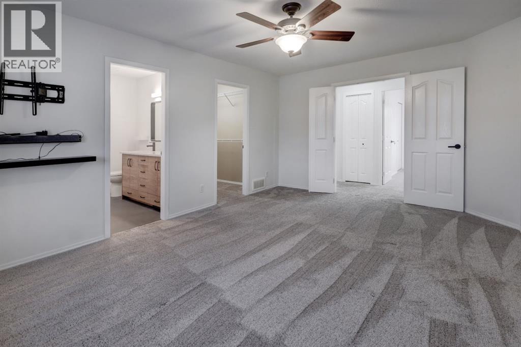 233 Luxstone Road Sw, Airdrie, Alberta  T4B 0K5 - Photo 13 - A2296582