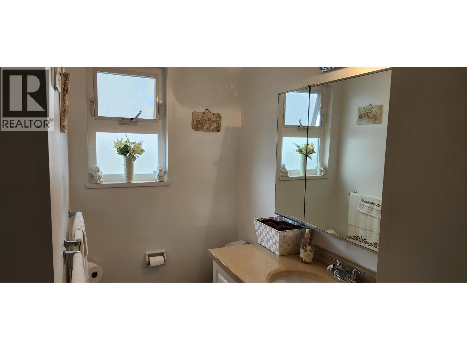 549 E 56th Avenue, Vancouver, British Columbia  V5X 1R6 - Photo 9 - R3113387