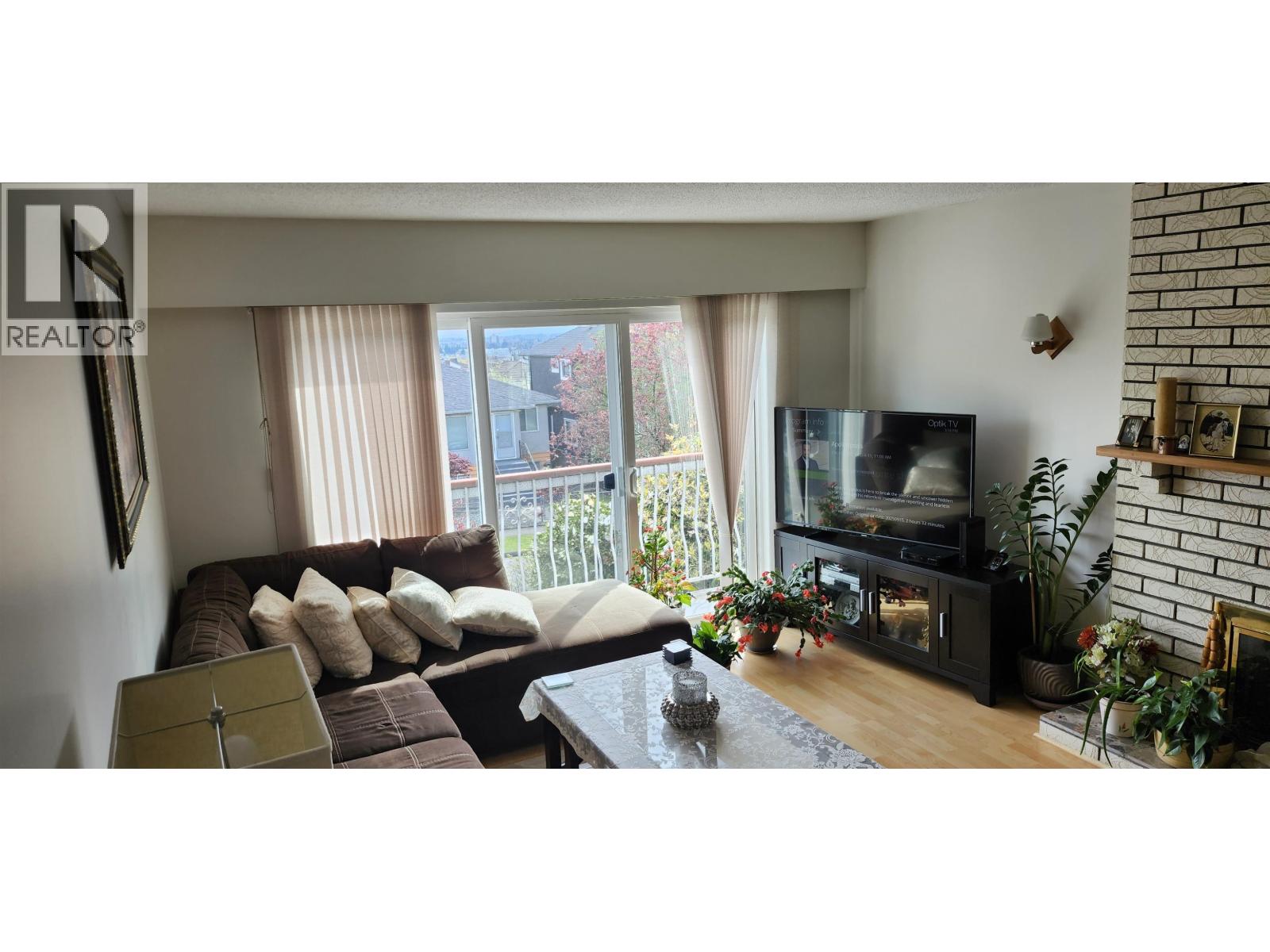 549 E 56th Avenue, Vancouver, British Columbia  V5X 1R6 - Photo 3 - R3113387