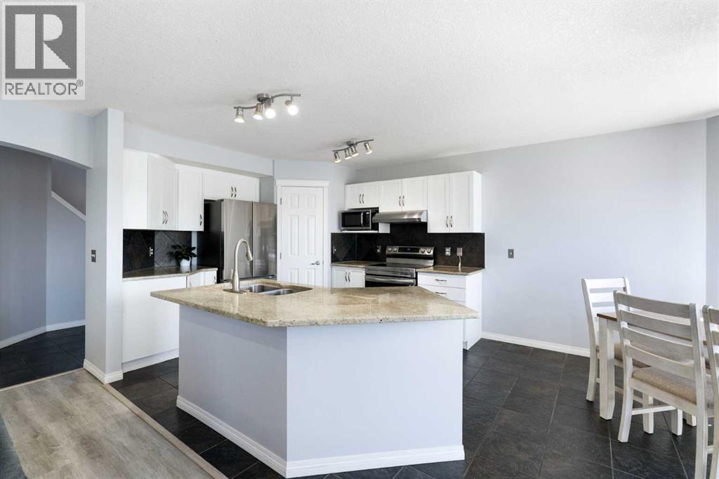 57 Bridlecrest Court SW, Calgary, Alberta  T2Y 5J3 - Photo 14 - A2304644