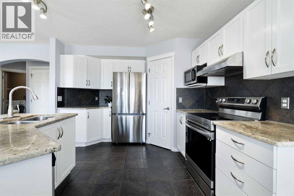 57 Bridlecrest Court SW, Calgary, Alberta  T2Y 5J3 - Photo 12 - A2304644