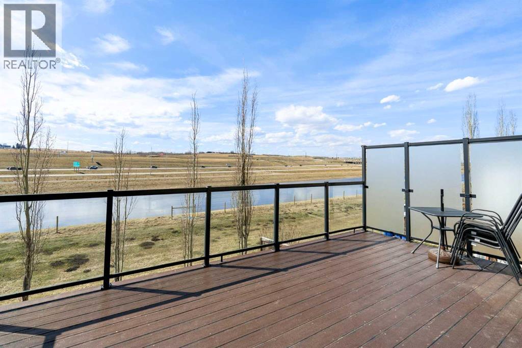 57 Bridlecrest Court SW, Calgary, Alberta  T2Y 5J3 - Photo 3 - A2304644