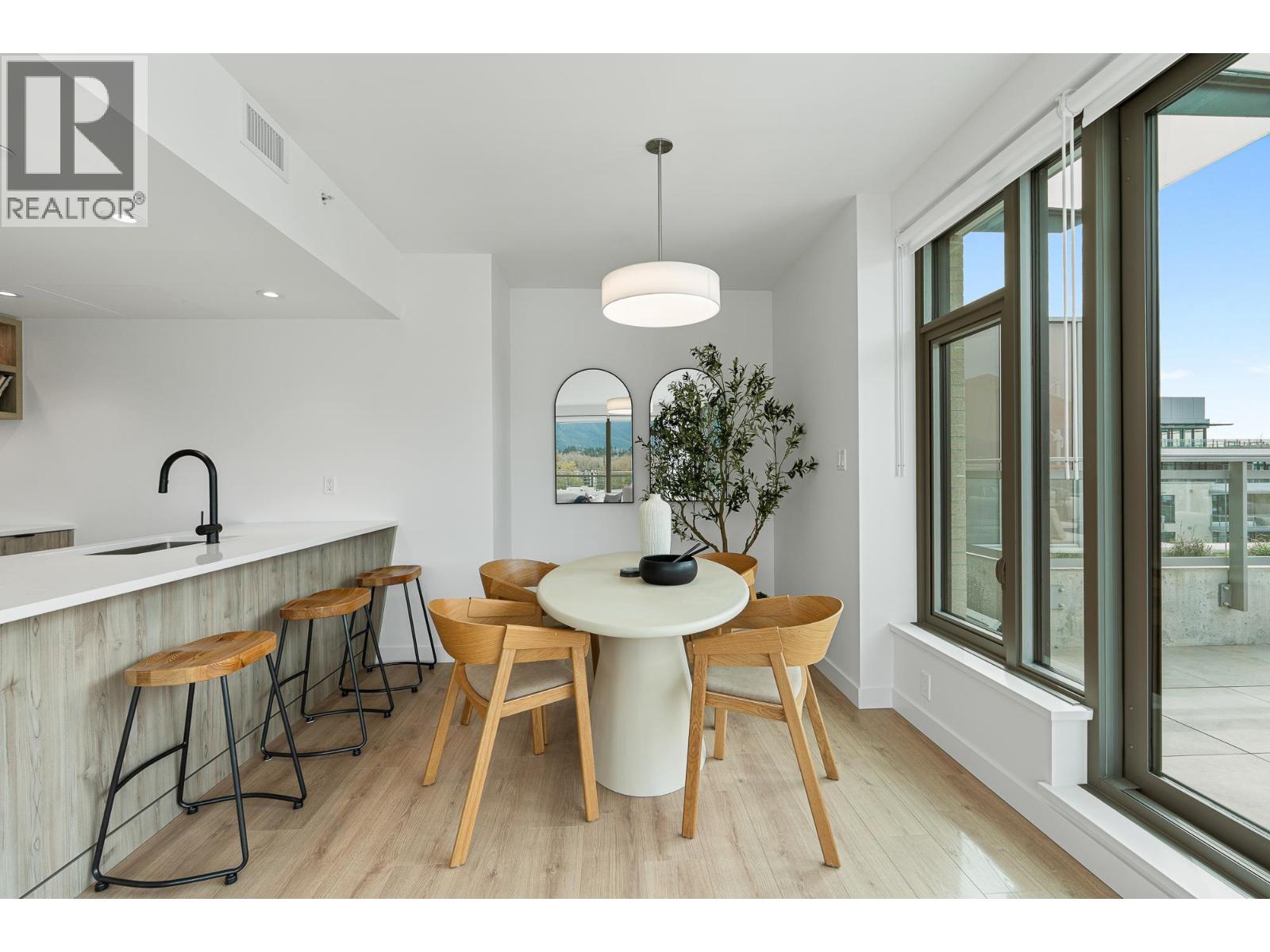 703 755 Harbourside Drive, North Vancouver, British Columbia  V7P 0G1 - Photo 10 - R3115415