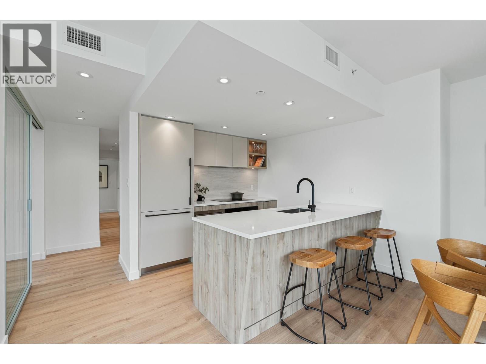 703 755 Harbourside Drive, North Vancouver, British Columbia  V7P 0G1 - Photo 7 - R3115415