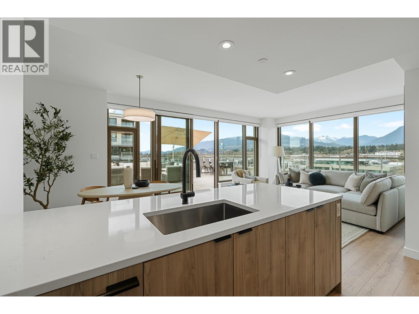 703 755 Harbourside Drive, North Vancouver, British Columbia  V7P 0G1 - Photo 9 - R3115415