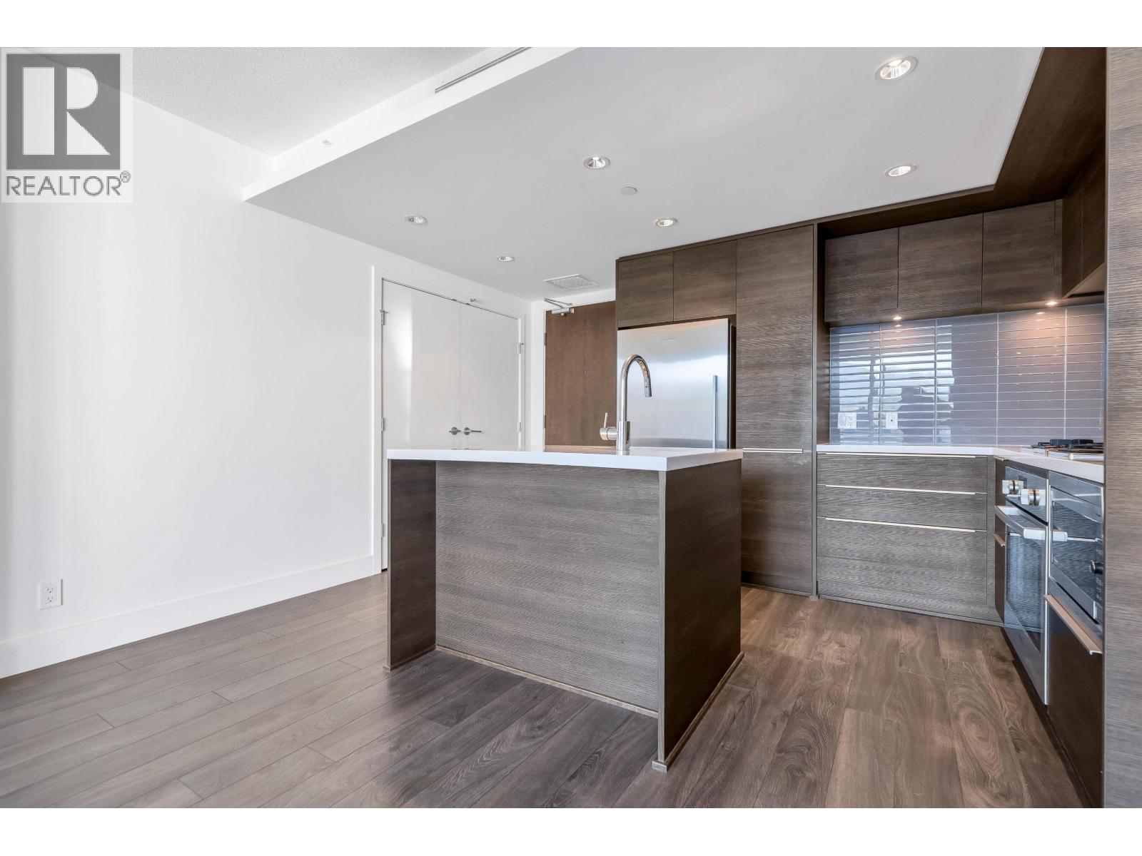 601 1550 Fern Street, North Vancouver, British Columbia  V7J 0A9 - Photo 12 - R3115427