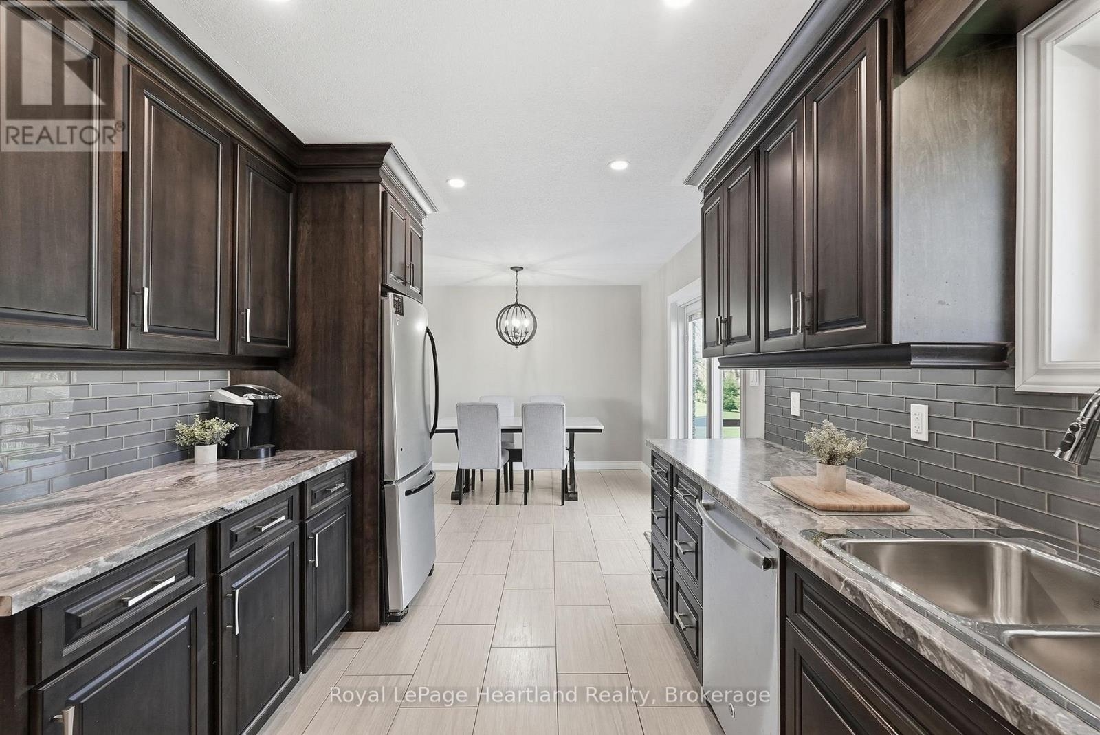 25 Vincent Street, South Bruce, Ontario  N0G 2J0 - Photo 11 - X13038682