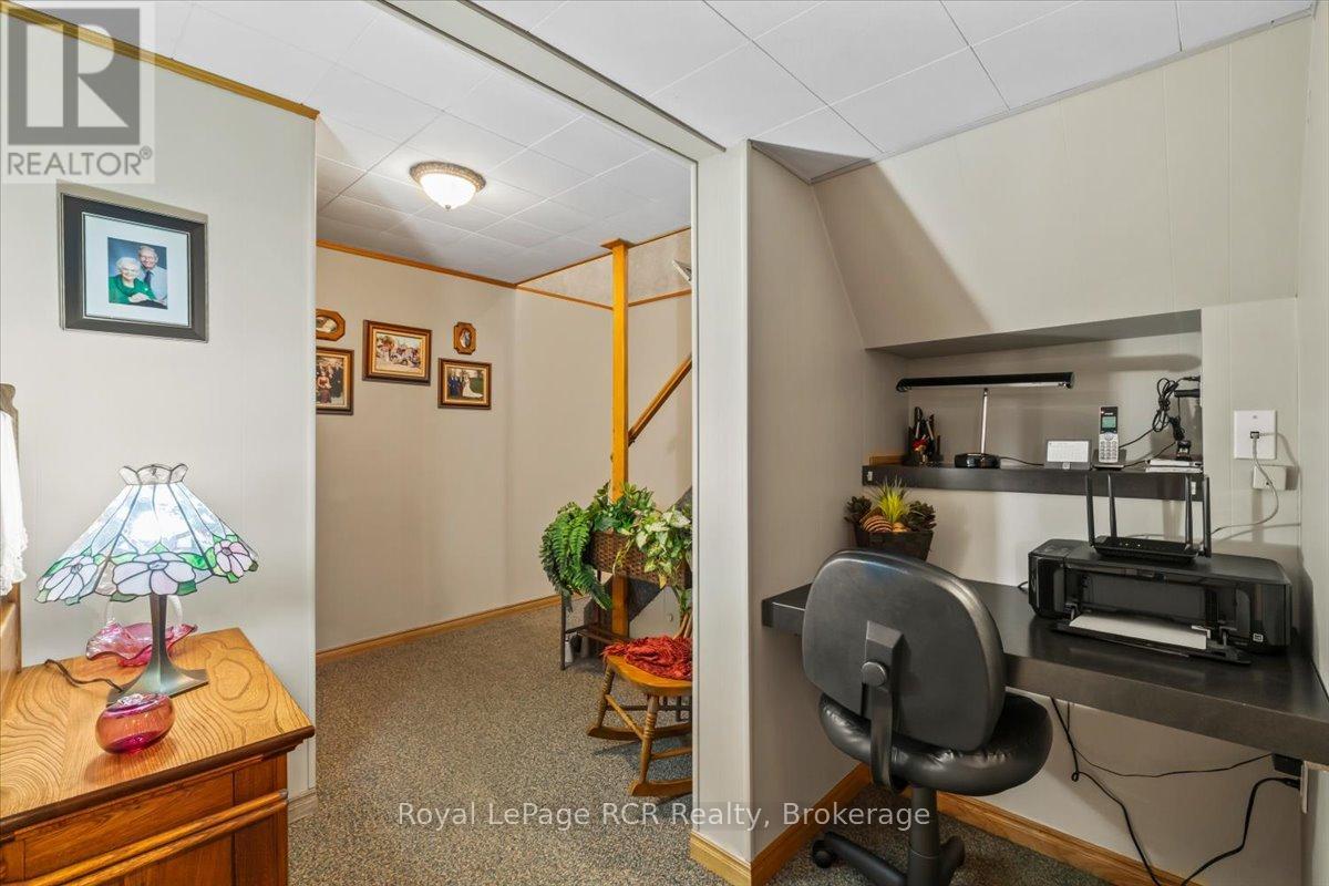 576 17th Avenue, Hanover, Ontario  N4N 3A9 - Photo 19 - X13038696