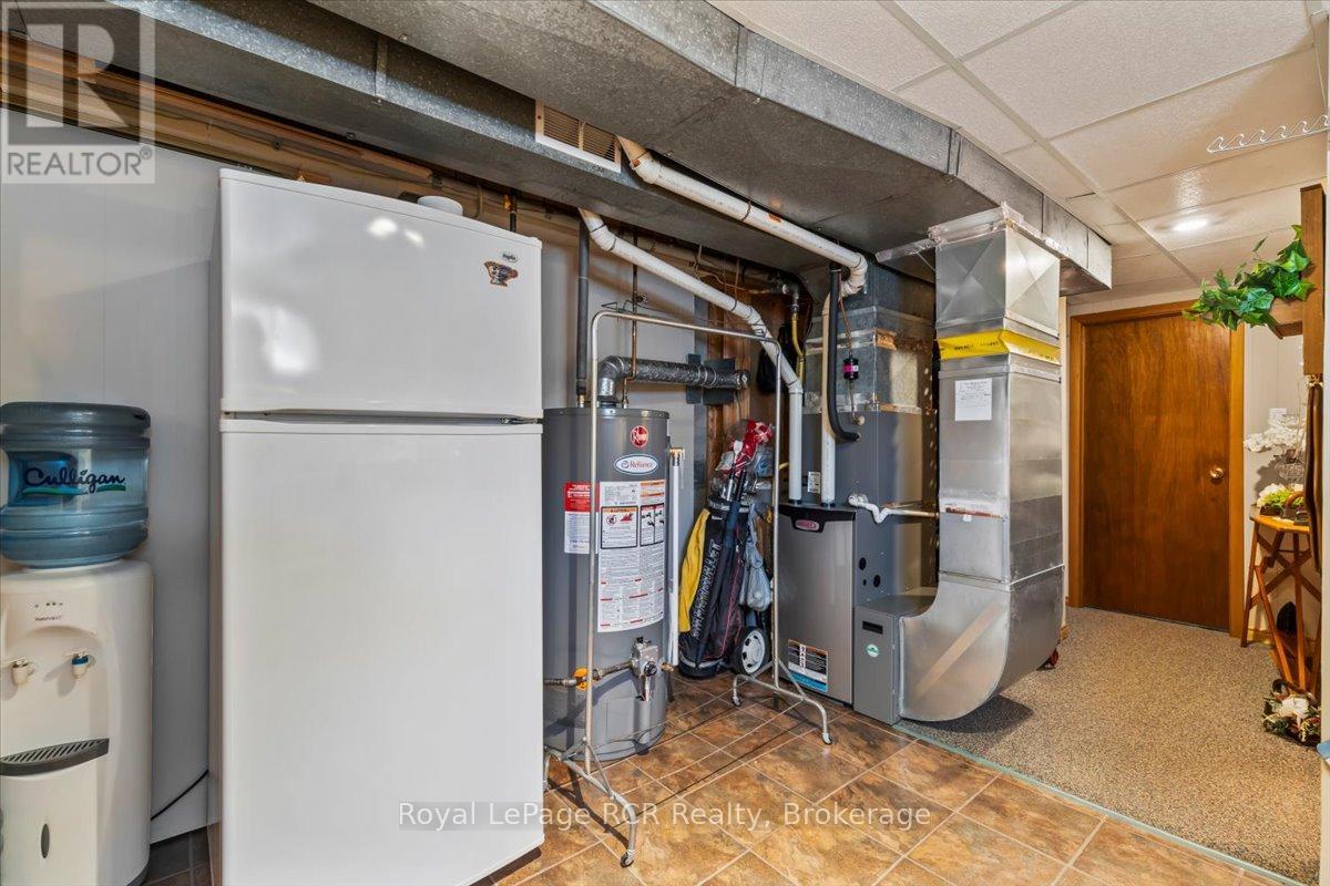 576 17th Avenue, Hanover, Ontario  N4N 3A9 - Photo 30 - X13038696