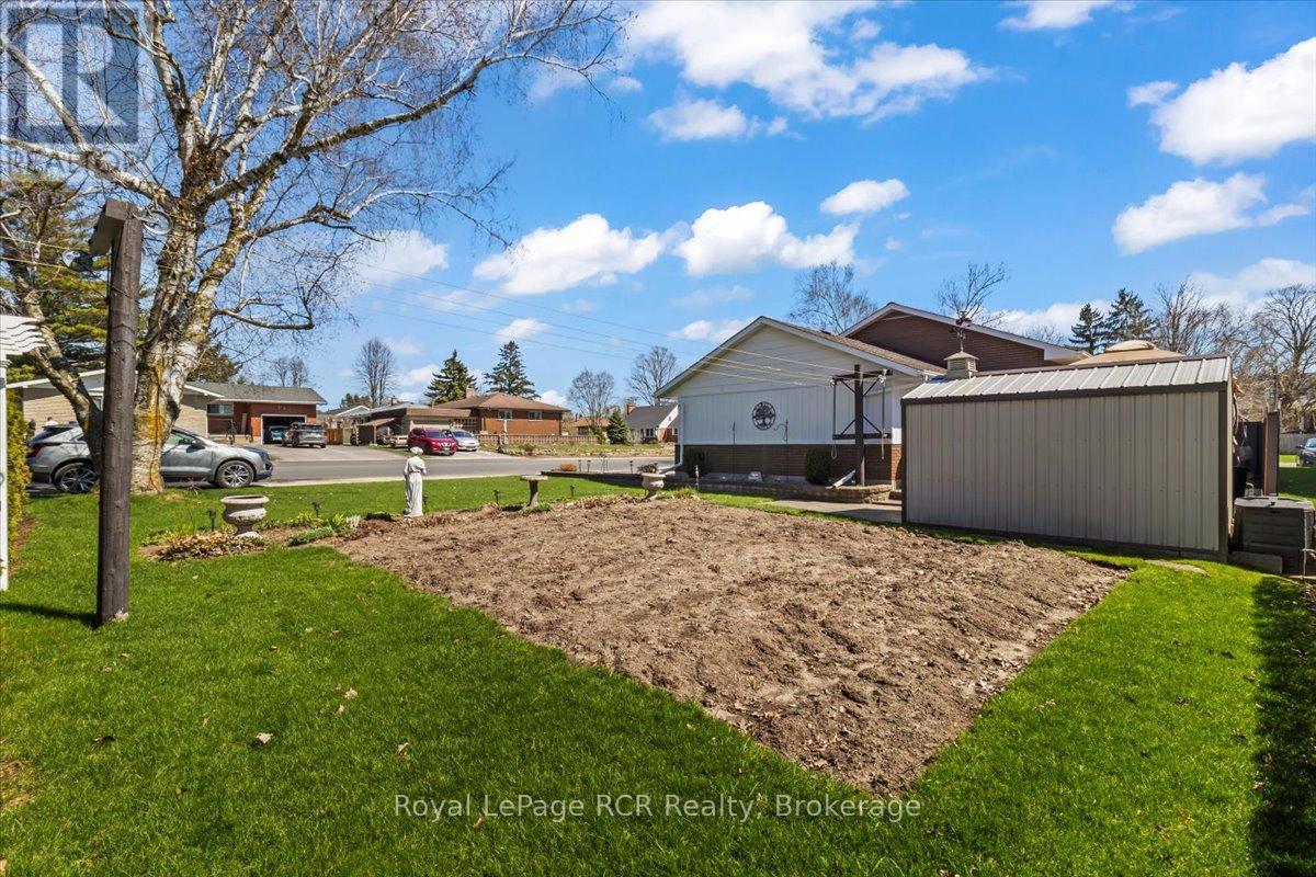 576 17th Avenue, Hanover, Ontario  N4N 3A9 - Photo 31 - X13038696