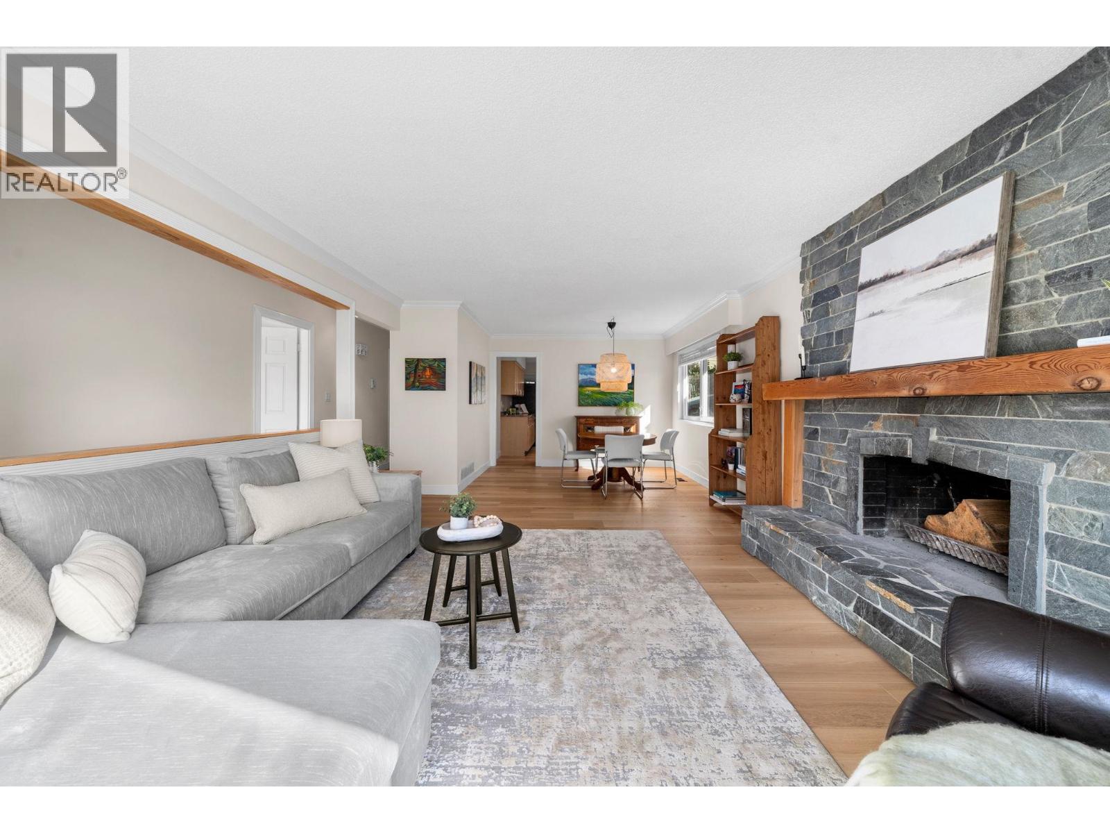 3300 Mahon Avenue, North Vancouver, British Columbia  V7N 3T5 - Photo 6 - R3115417