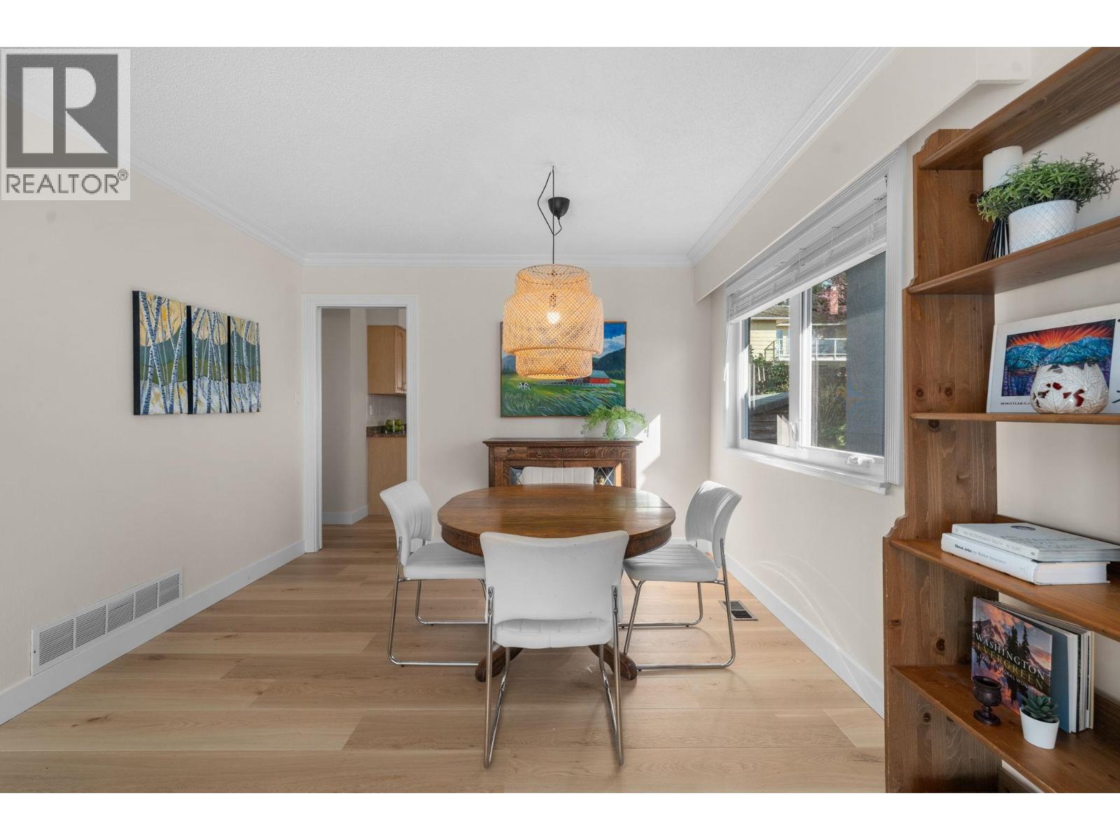 3300 Mahon Avenue, North Vancouver, British Columbia  V7N 3T5 - Photo 8 - R3115417