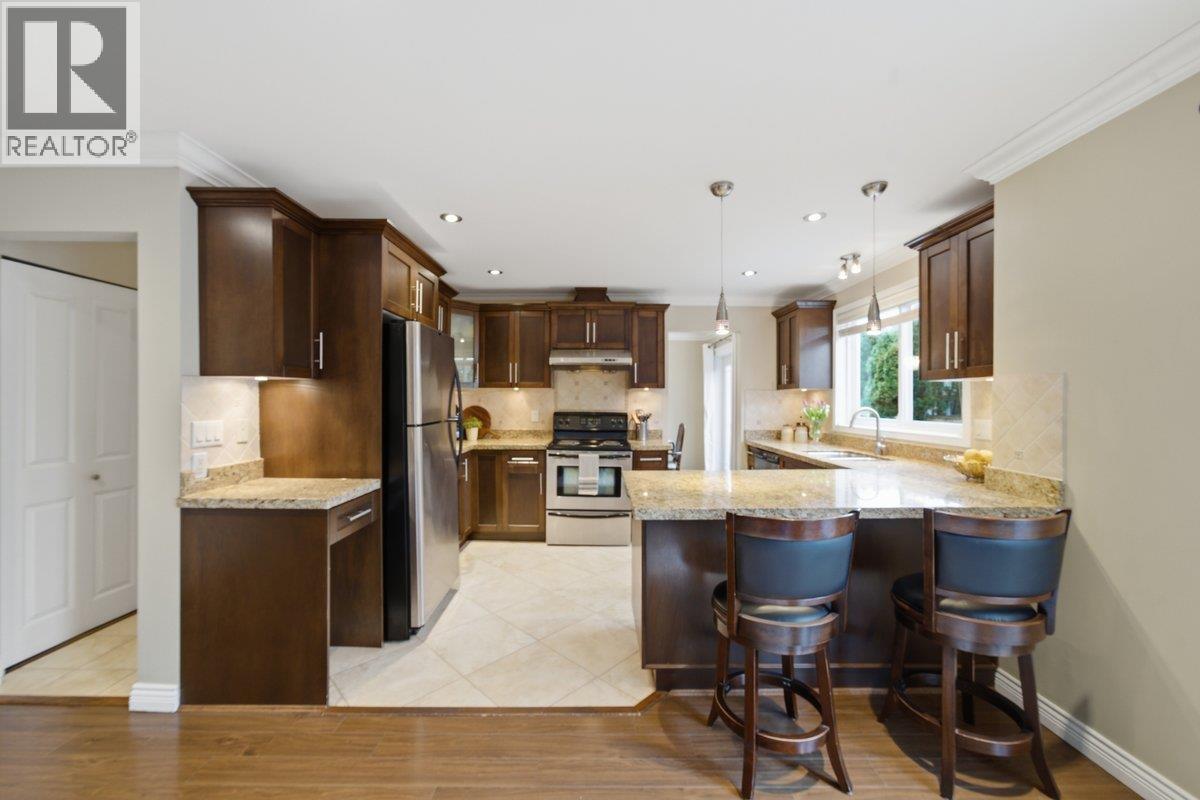 2808 Mccoomb Drive, Coquitlam, British Columbia  V3B 6B3 - Photo 12 - R3115421