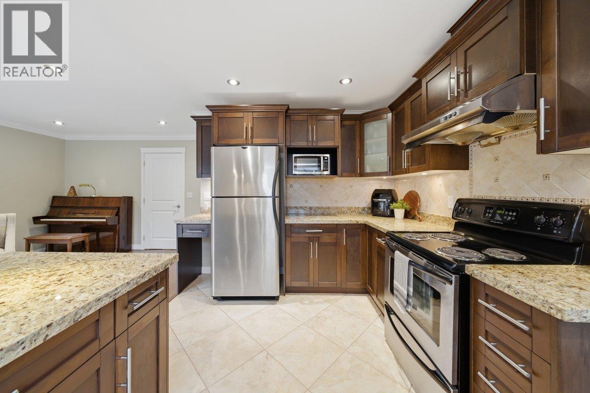 2808 Mccoomb Drive, Coquitlam, British Columbia  V3B 6B3 - Photo 15 - R3115421