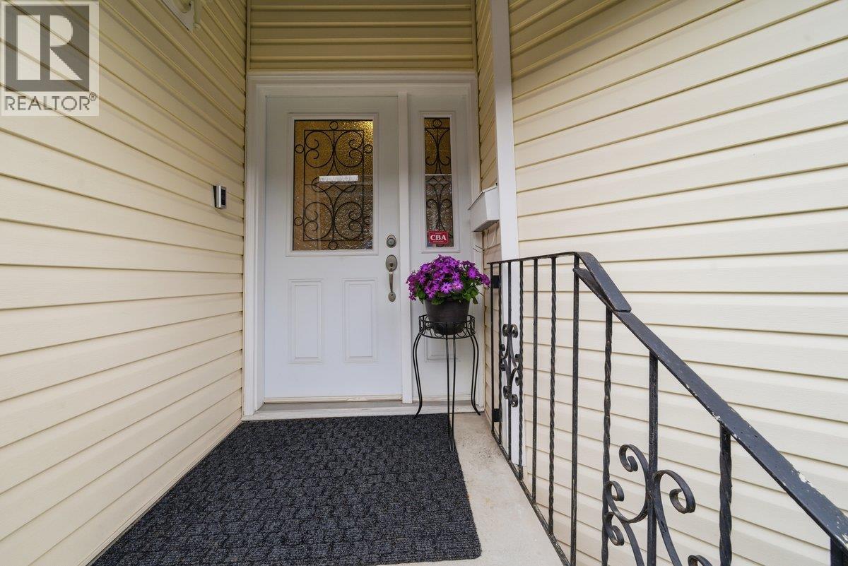 2808 Mccoomb Drive, Coquitlam, British Columbia  V3B 6B3 - Photo 4 - R3115421