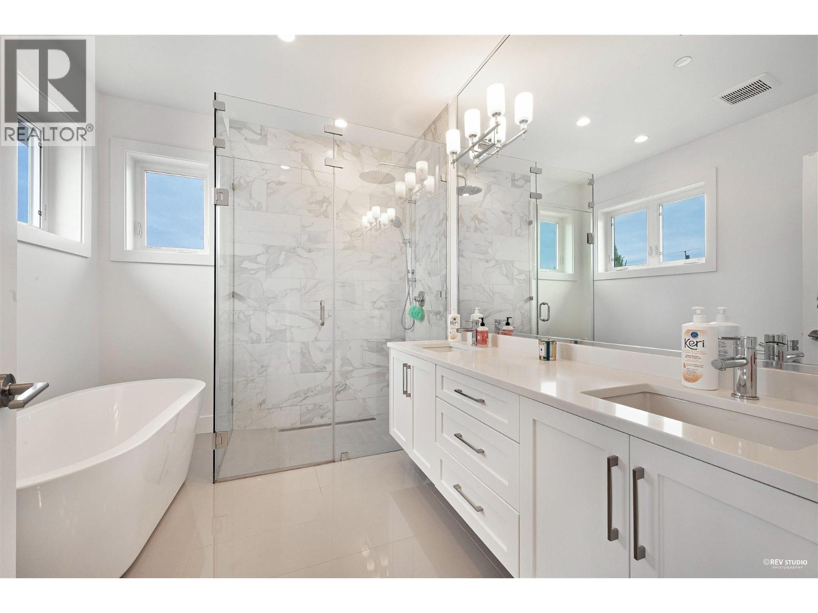 1221 Rossland Street, Vancouver, British Columbia  V5K 4A3 - Photo 15 - R3115428