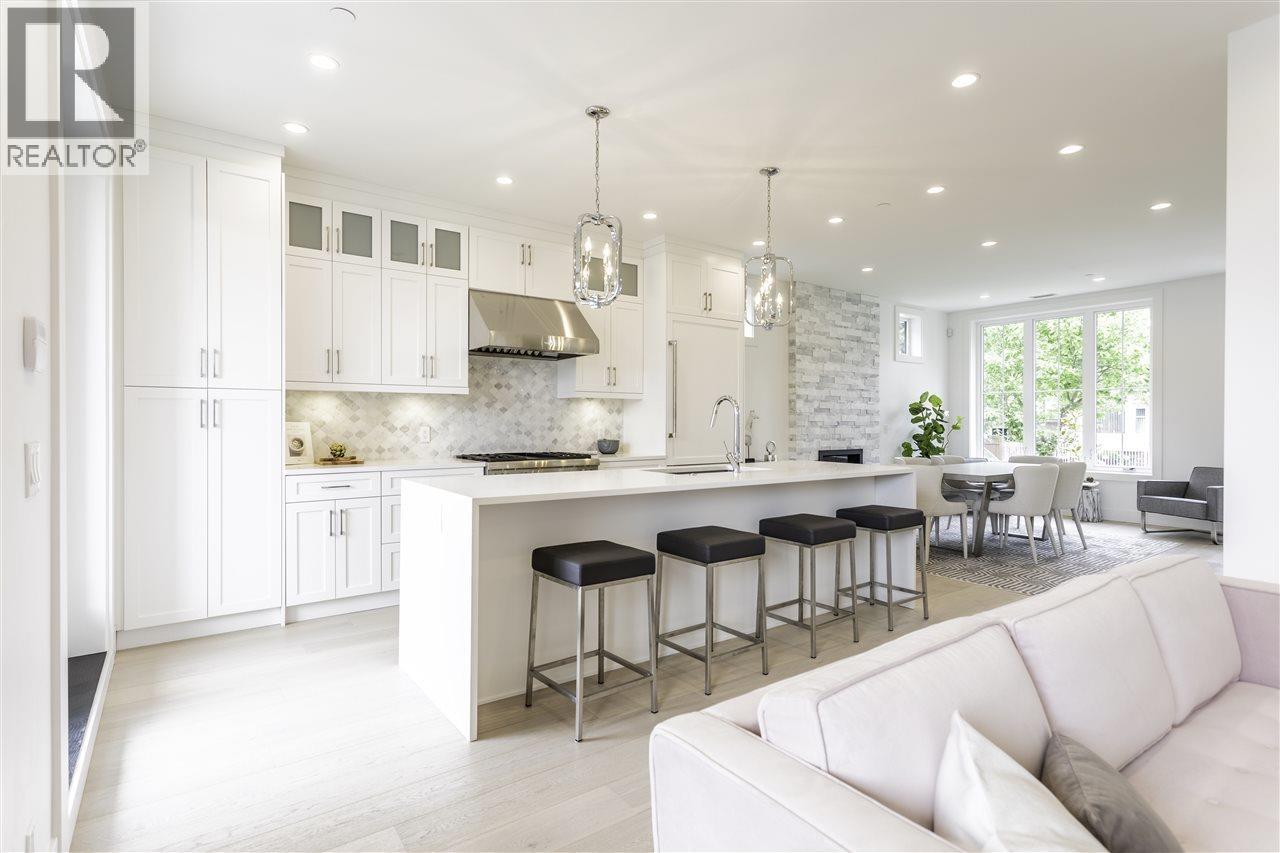 1221 Rossland Street, Vancouver, British Columbia  V5K 4A3 - Photo 4 - R3115428