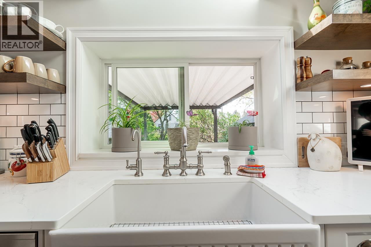 20307 Ditton Street, Maple Ridge, British Columbia  V2X 1B7 - Photo 17 - R3115431