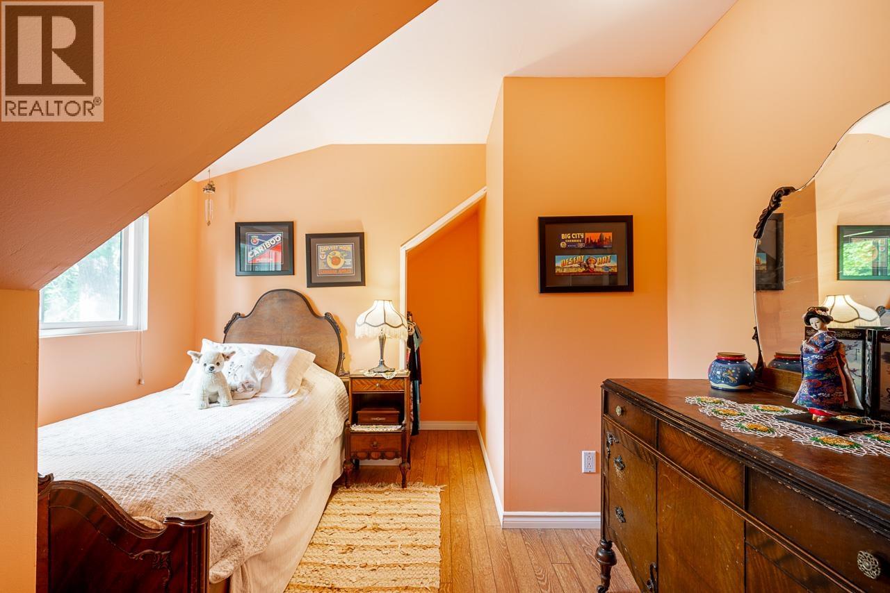 20307 Ditton Street, Maple Ridge, British Columbia  V2X 1B7 - Photo 31 - R3115431