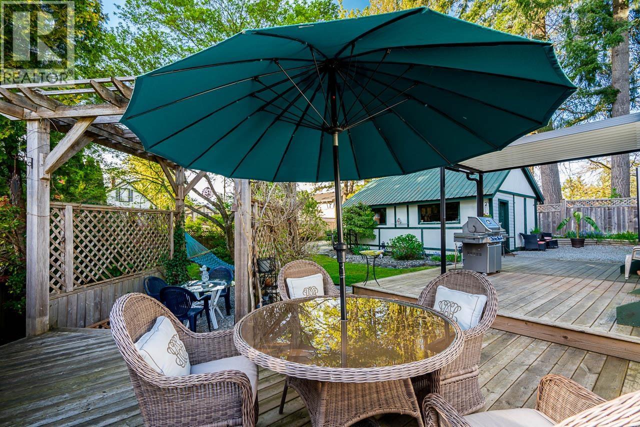 20307 Ditton Street, Maple Ridge, British Columbia  V2X 1B7 - Photo 35 - R3115431