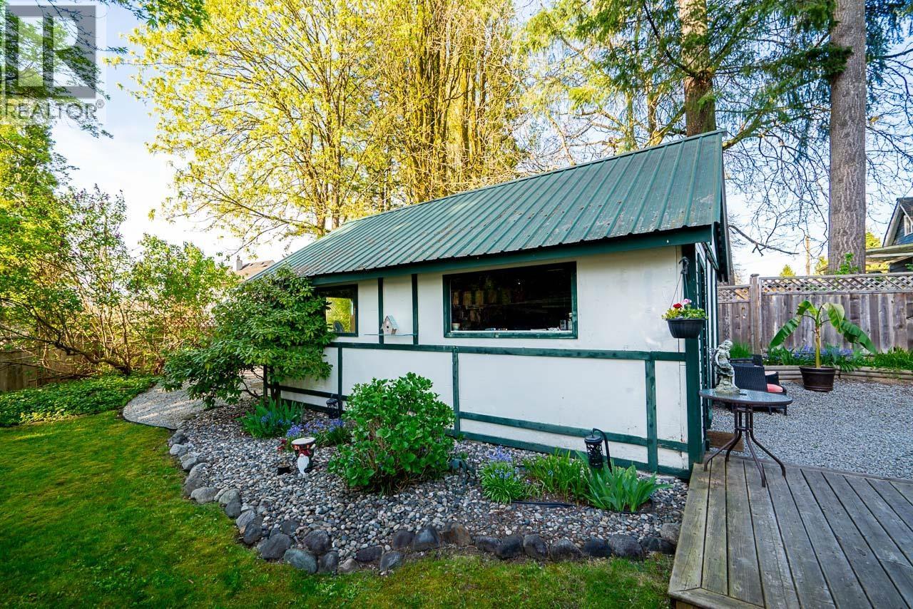 20307 Ditton Street, Maple Ridge, British Columbia  V2X 1B7 - Photo 37 - R3115431