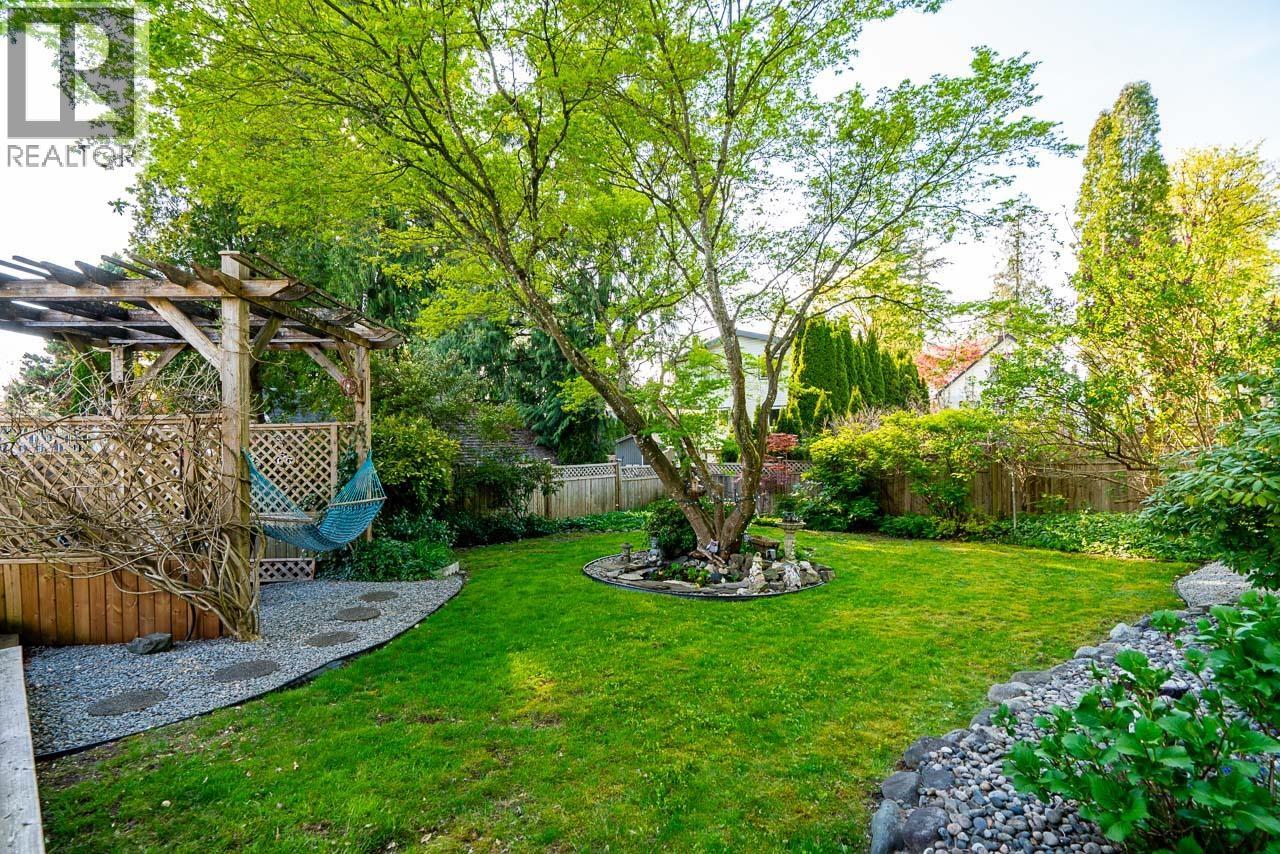 20307 Ditton Street, Maple Ridge, British Columbia  V2X 1B7 - Photo 38 - R3115431