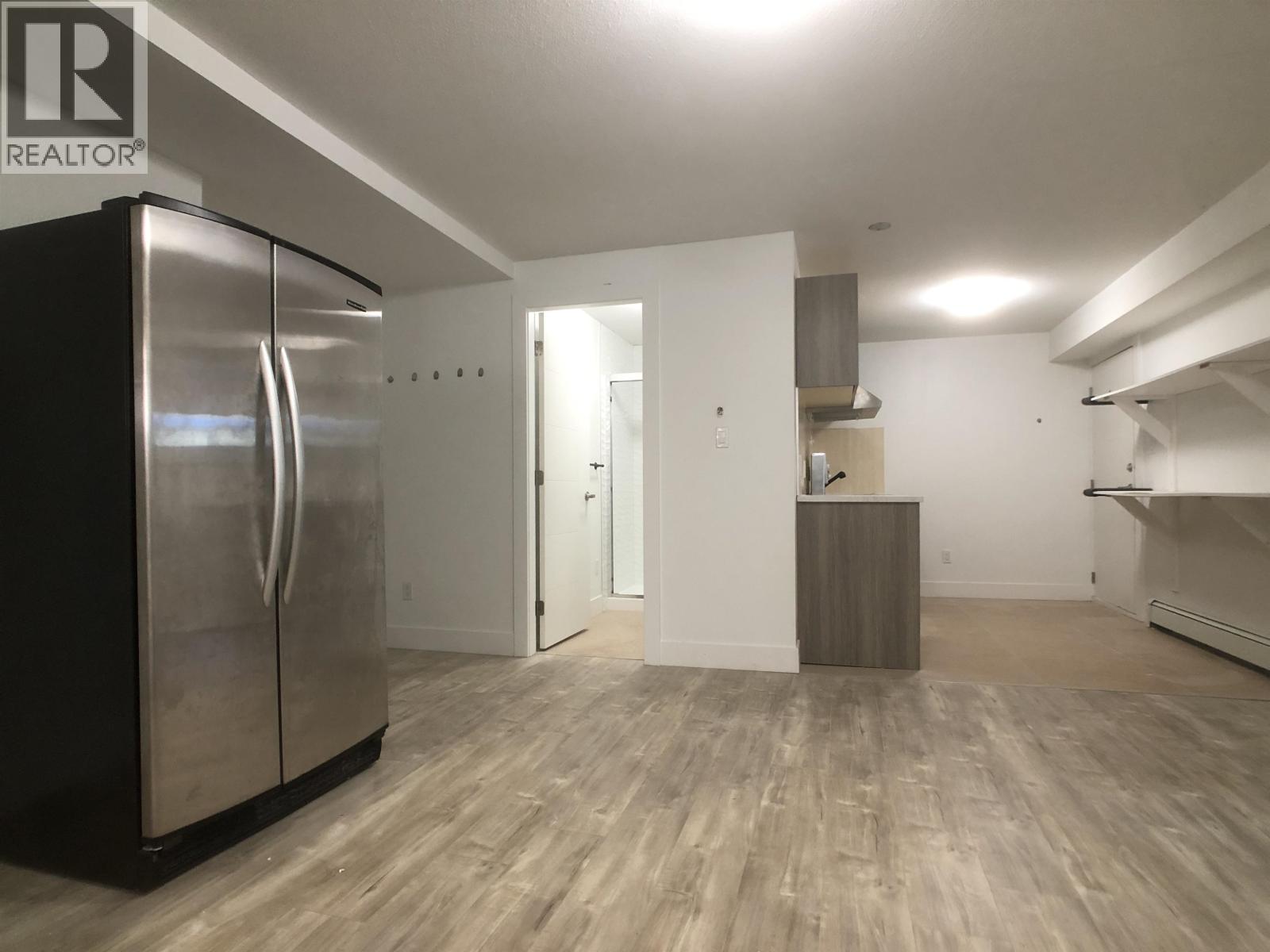 Bsmt 7841 Woodhurst Drive, Burnaby, British Columbia  V5A 4C4 - Photo 3 - R3115430