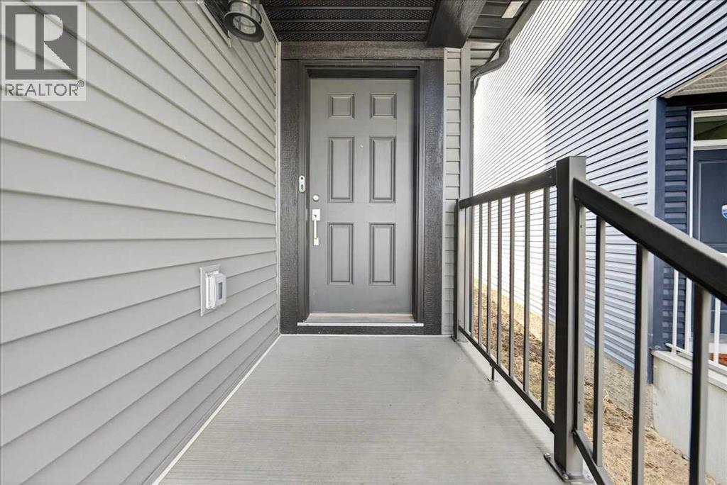 17 Belmont Green SW, Calgary, Alberta  T2X 5E3 - Photo 5 - A2299836