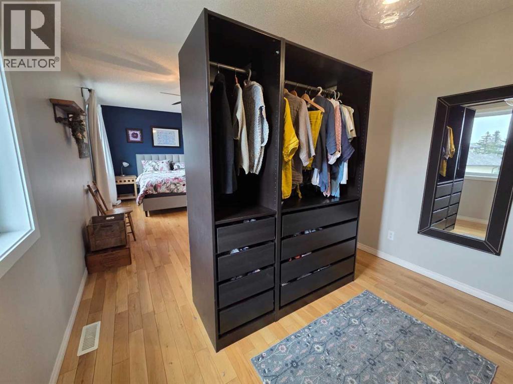 555 Woodbine Boulevard Sw, Calgary, Alberta  T2W 4P5 - Photo 16 - A2303348