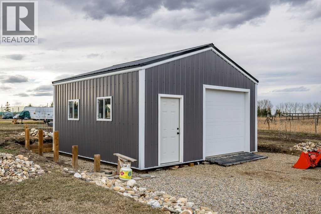32172 Willow Way, Rural Rocky View County, Alberta  T4C 2Y4 - Photo 42 - A2303549