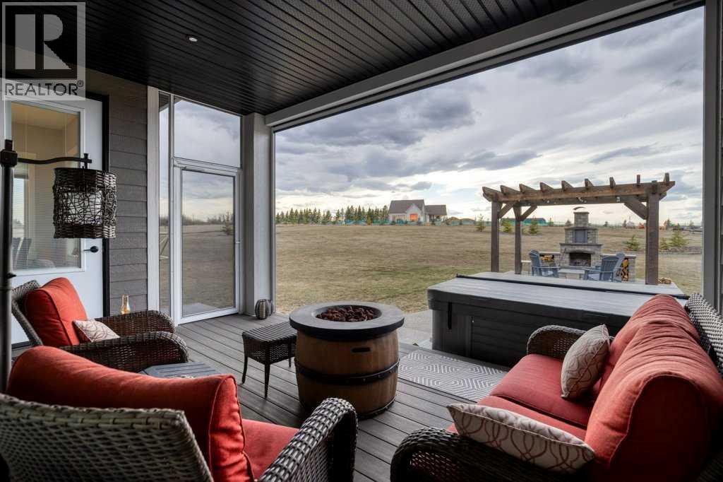 32172 Willow Way, Rural Rocky View County, Alberta  T4C 2Y4 - Photo 36 - A2303549