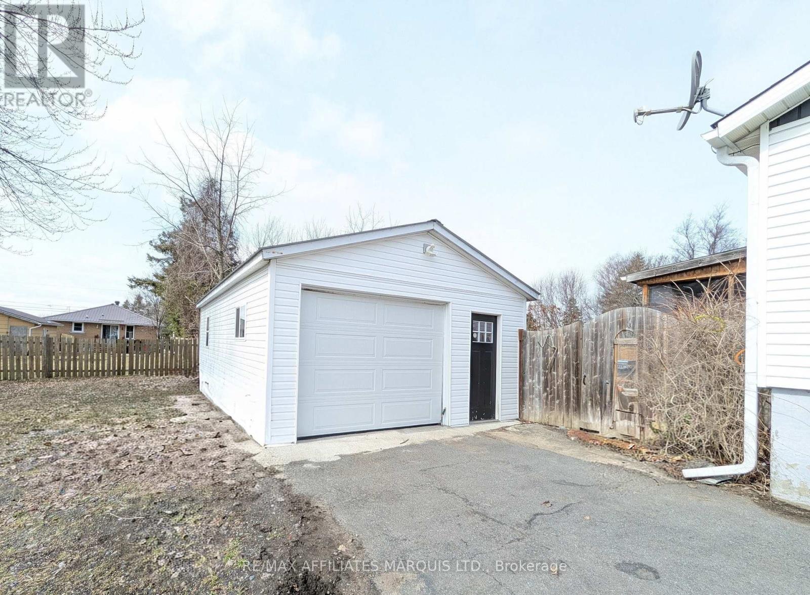 3300 Poirier Avenue, Cornwall, Ontario  K6K 1E1 - Photo 2 - X13038668