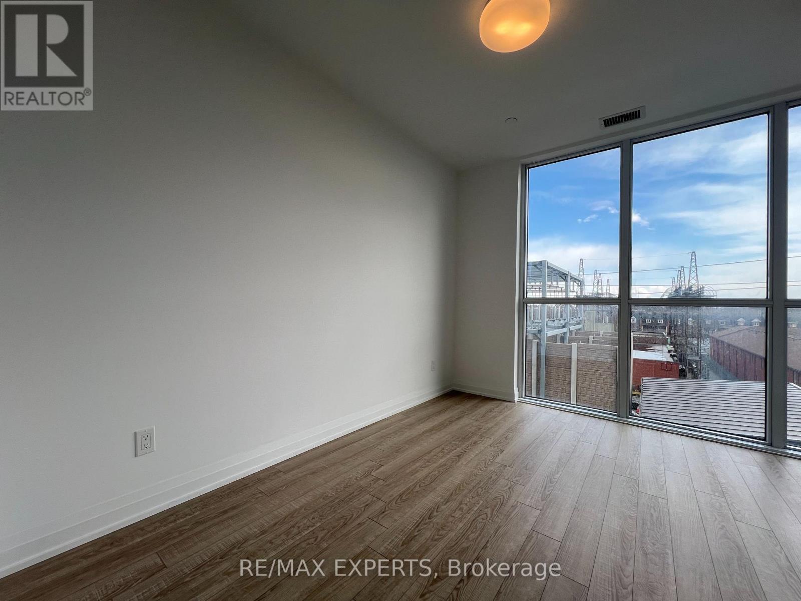 413 - 286 Main Street, Toronto, Ontario  M4C 0B3 - Photo 23 - E12915126