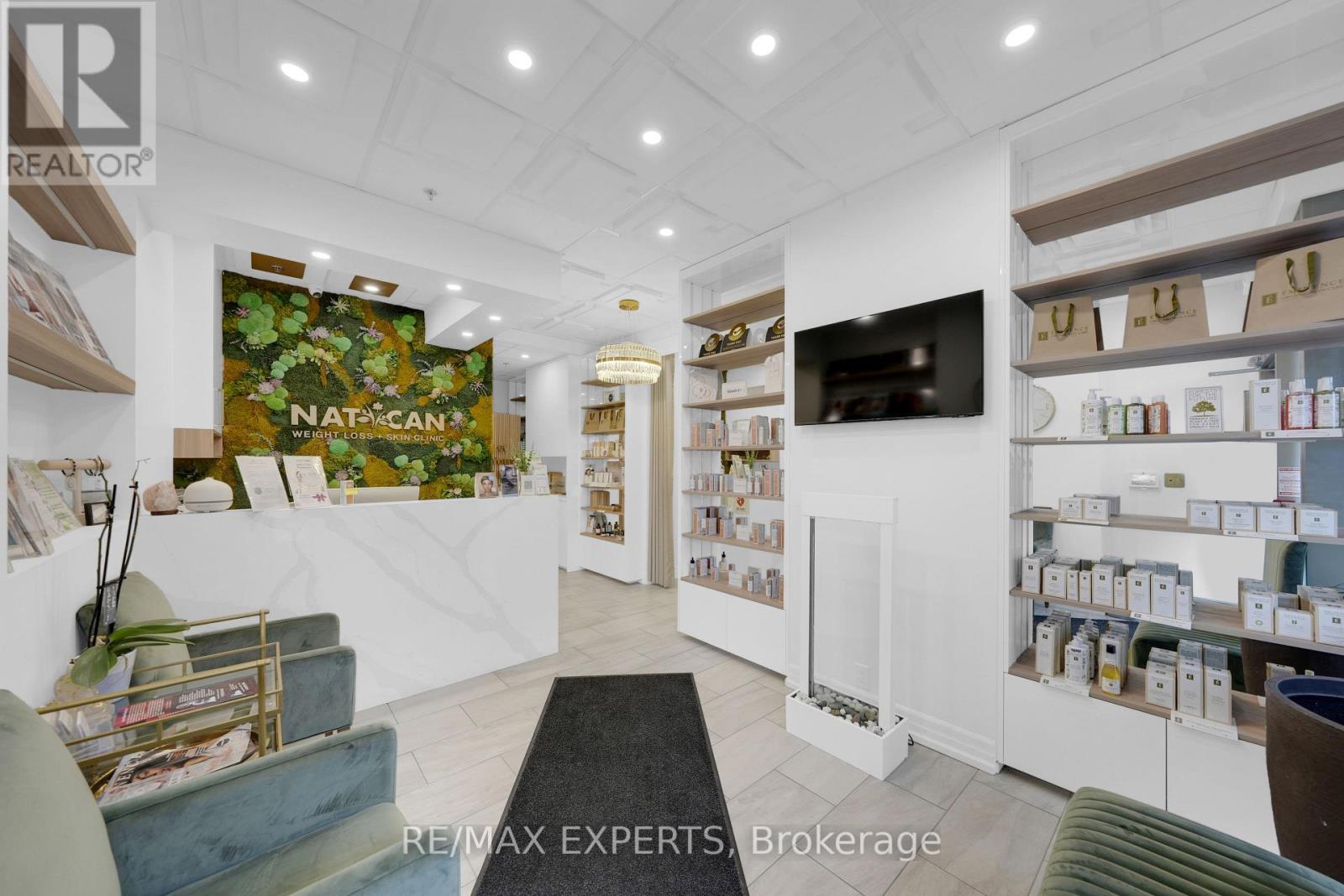 22c - 281 Woodbridge Avenue, Vaughan, Ontario  L4L 0C6 - Photo 3 - N13038666