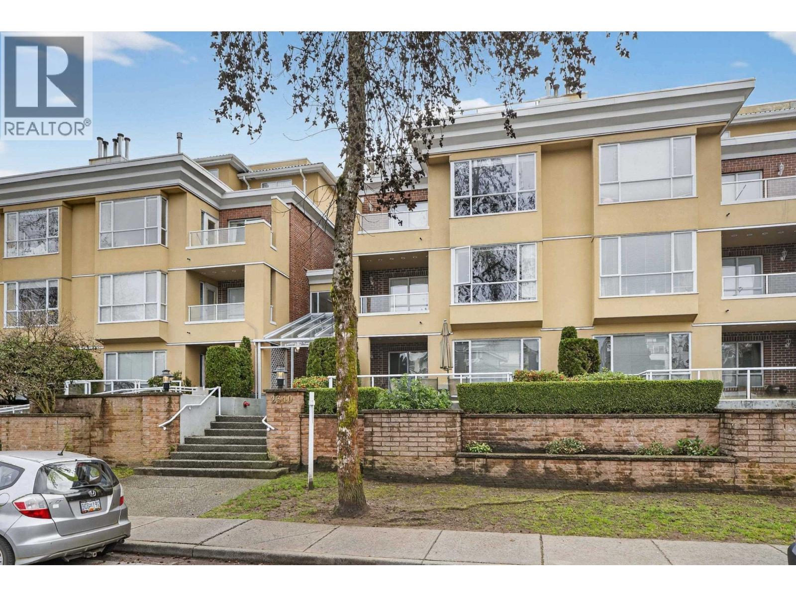 308 2340 Hawthorne Avenue, Port Coquitlam, British Columbia  V3C 1W9 - Photo 2 - R3081749