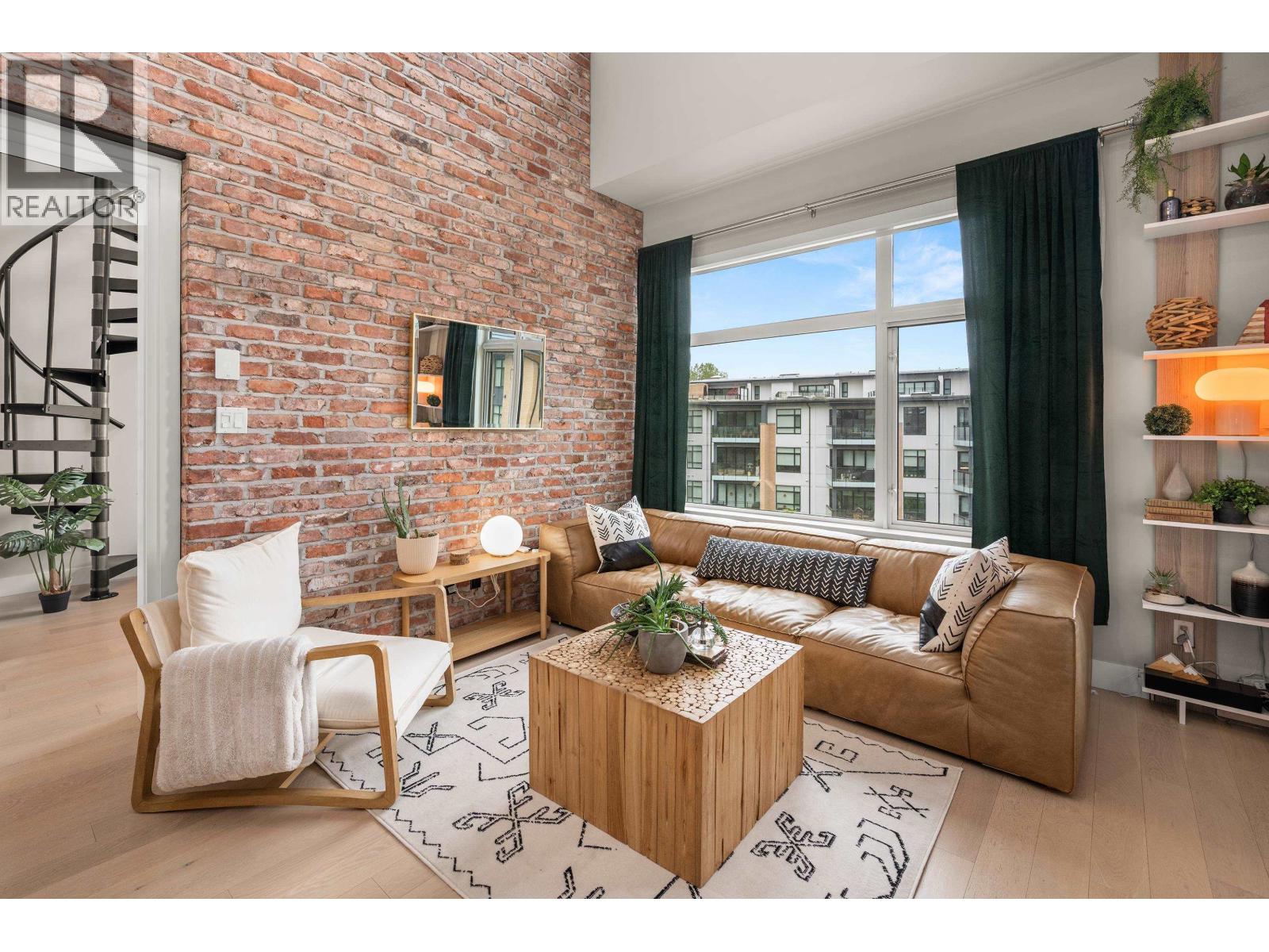 414 262 SALTER STREET, new westminster, British Columbia