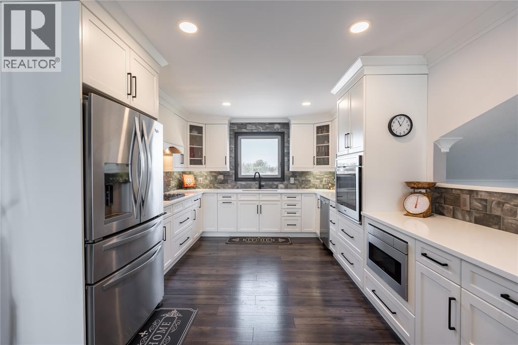 218 Paddock Green Circle, St Clair, Ontario  N0N 1G0 - Photo 12 - 26008503